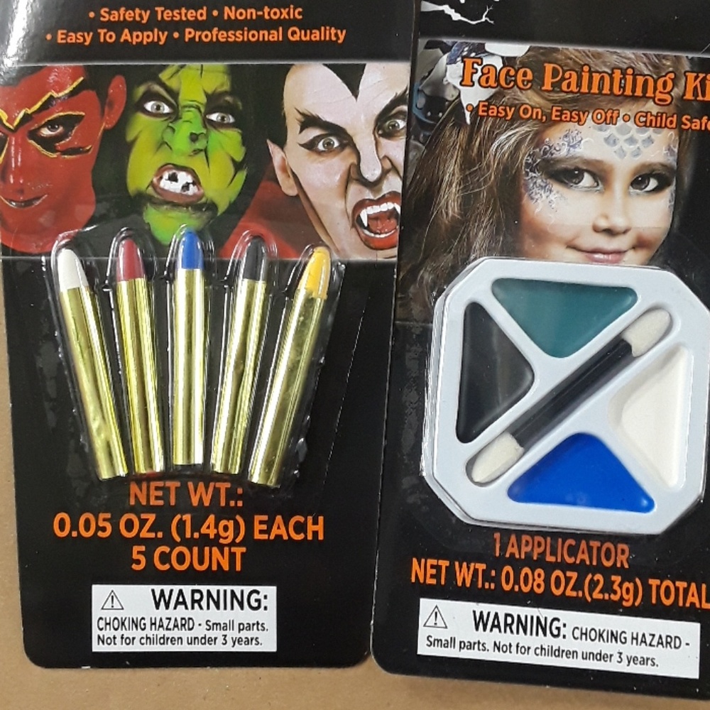 Face Painting Kit & Make Up Crayons NEW